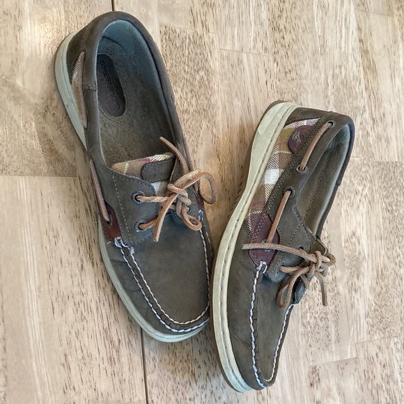 Bundle of four pair Sperry Topsiders - Picture 2 of 15